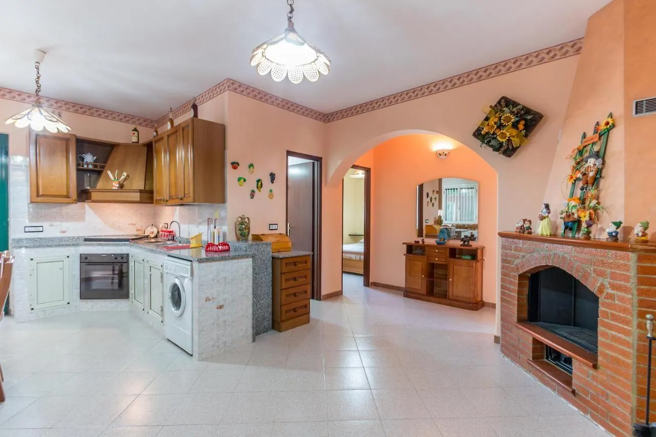 Red House Near The Sandy Beach, Parking & Wi-Fi Avola Holiday home