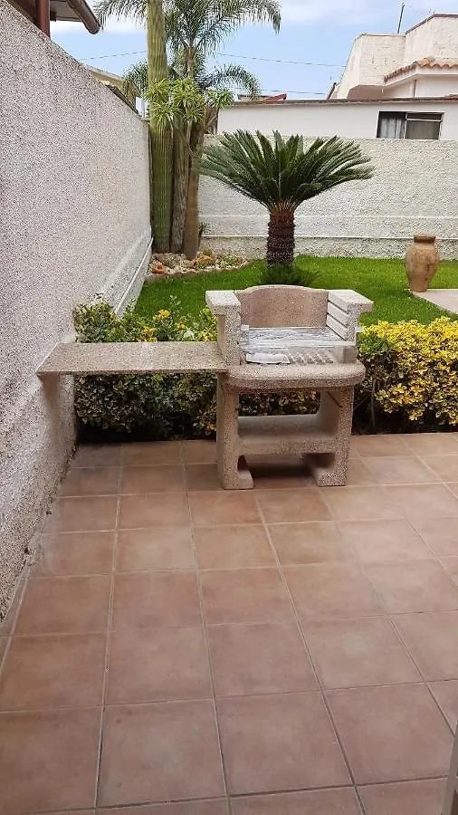 Holiday home Red House Near The Sandy Beach, Parking & Wi-Fi Avola