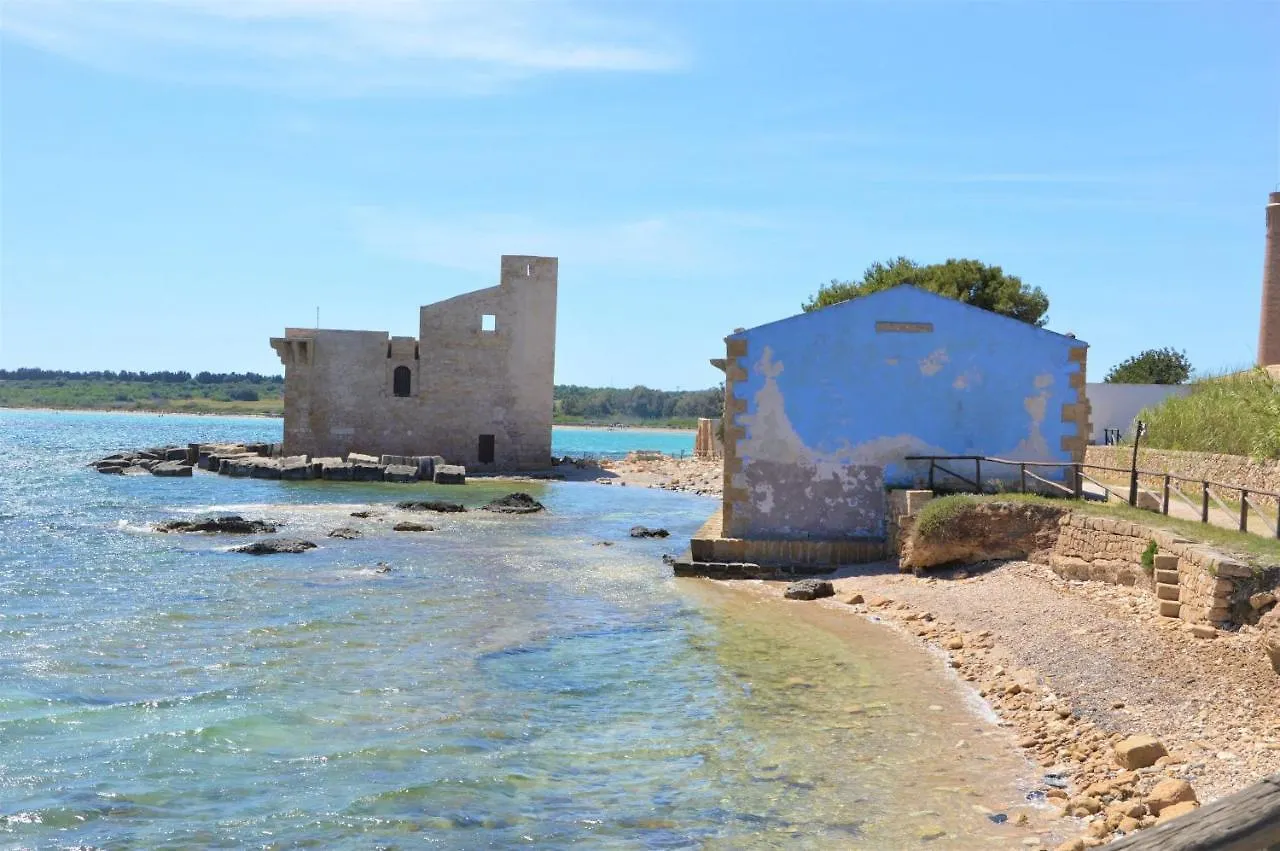 Red House Near The Sandy Beach, Parking & Wi-Fi Avola Holiday home