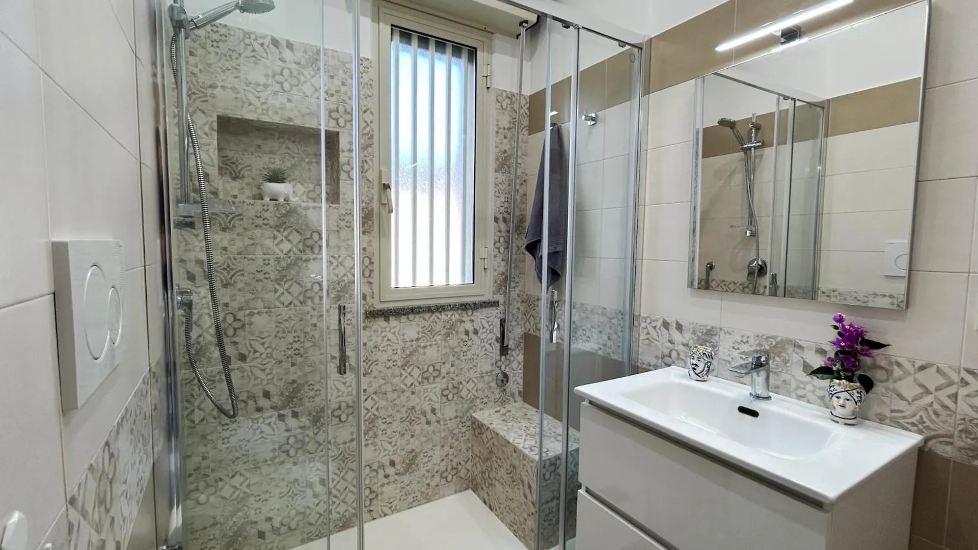 Red House Near The Sandy Beach, Parking & Wi-Fi Avola
