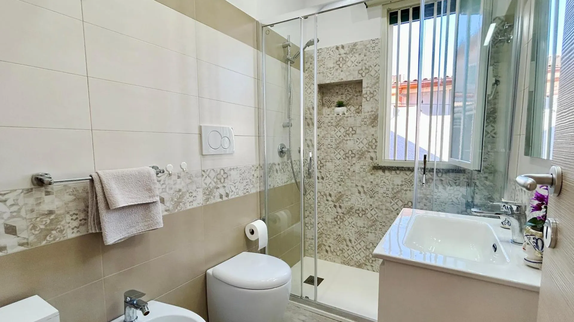 Red House Near The Sandy Beach, Parking & Wi-Fi Avola 0*,  Italy