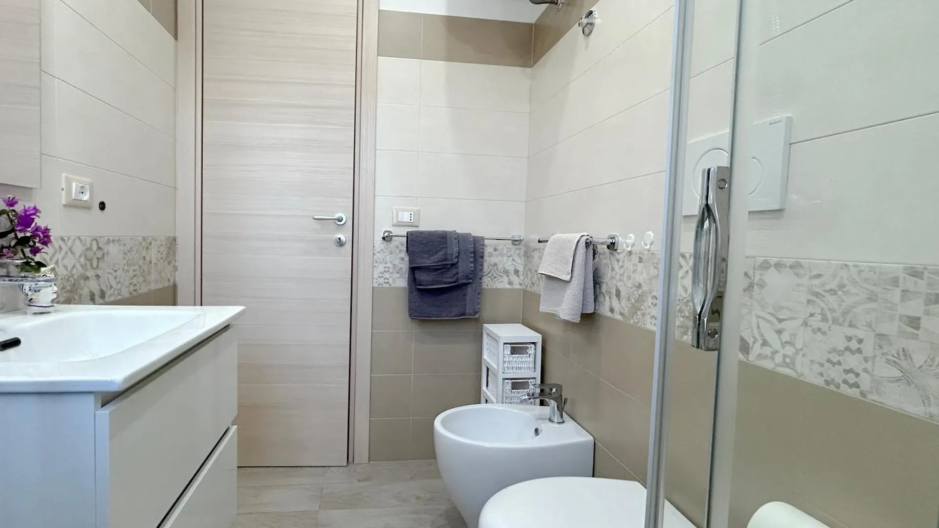 Holiday home Red House Near The Sandy Beach, Parking & Wi-Fi Avola